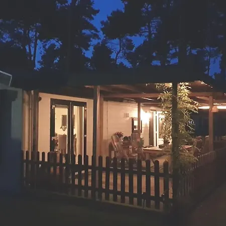 Mooi Chalet Met Grote Tuin Op Een 4 Sterren Park. Doornspijk Buitenkant foto